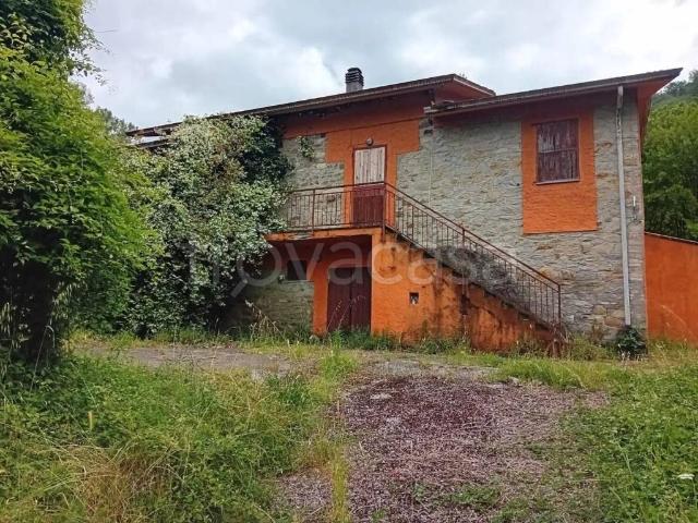 Rustico/casale/corte in vendita a Bagnone