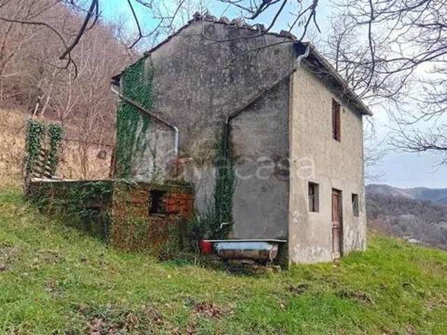 Rustico/casale/corte in vendita a Bagnone vico No Number