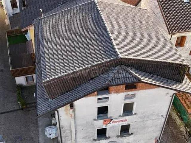 Rustico/casale/corte in vendita a Barcis
