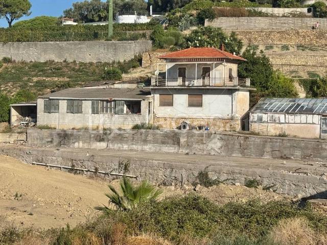 Rustico/casale/corte in vendita a Bordighera via degli Inglesi
