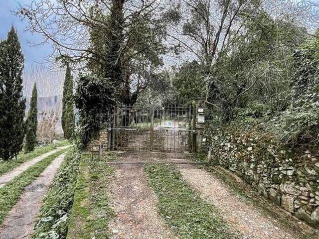Rustico/casale/corte in vendita a Calci via f. Ruschi