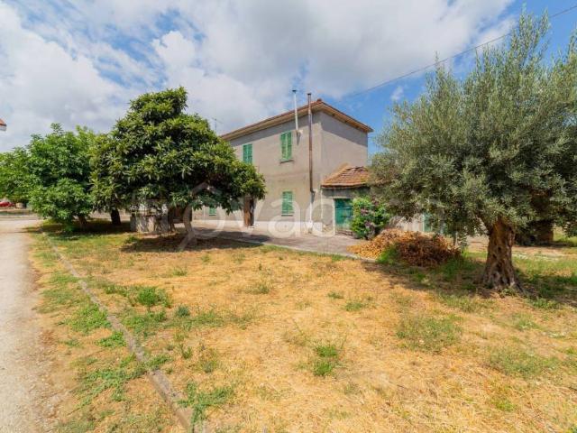 Rustico/casale/corte in vendita a Casalbordino via Lanciano, 3