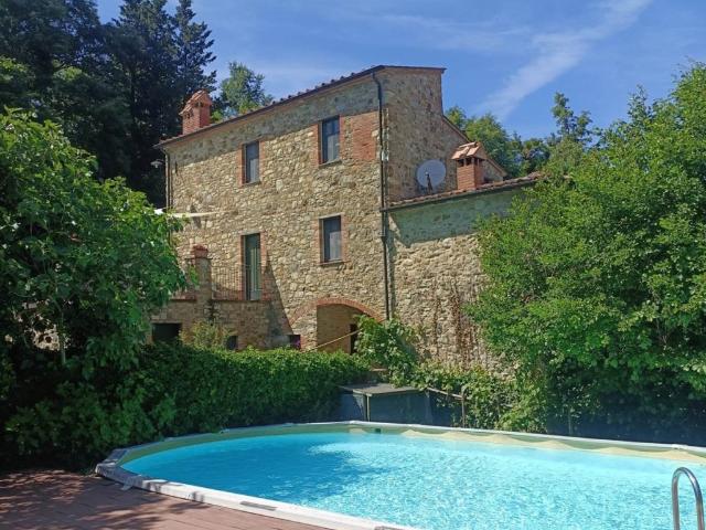 Rustico/casale/corte in vendita a Castelnuovo di Val di Cecina