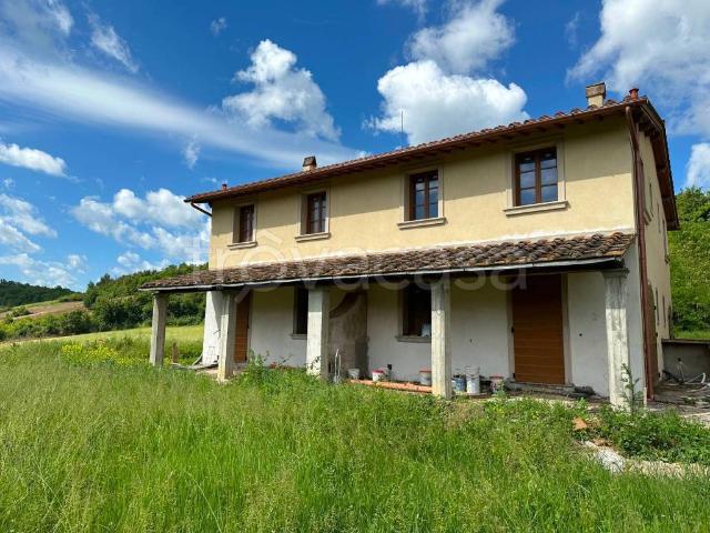 Rustico/casale/corte in vendita a Castelfranco Piandiscò