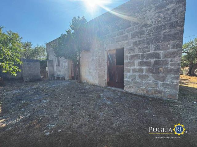 Rustico/casale/corte in vendita a Castellana Grotte strada Comunale Cucumo