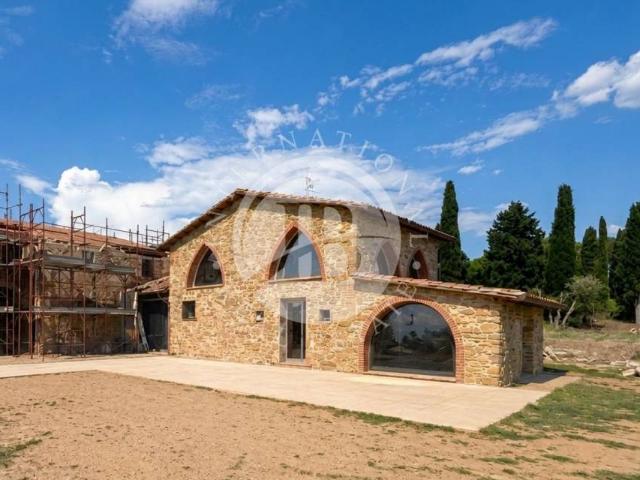 Rustico/casale/corte in vendita a Castiglion Fiorentino