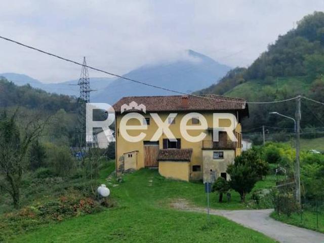Rustico/casale/corte in vendita a Castro via Poltragno