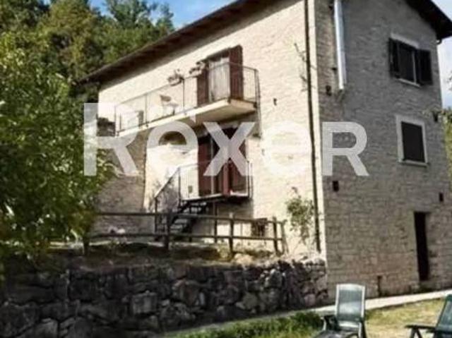 Rustico/casale/corte in vendita a Carpinone strada San Marco