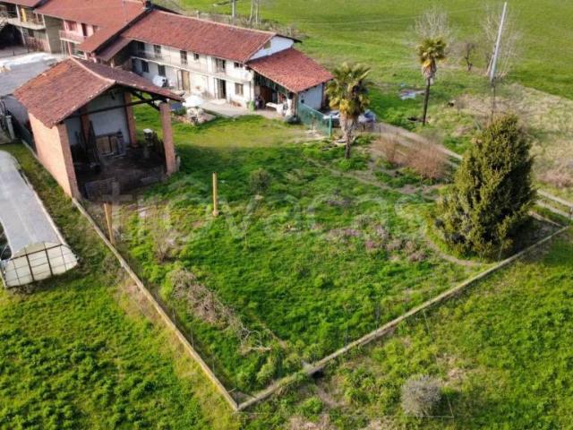 Rustico/casale/corte in vendita a Cavour
