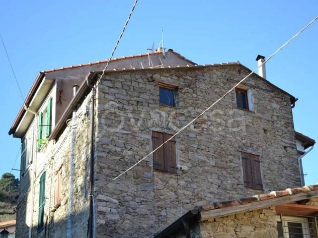 Rustico/casale/corte in vendita a Ceriana via San Antonio No Number
