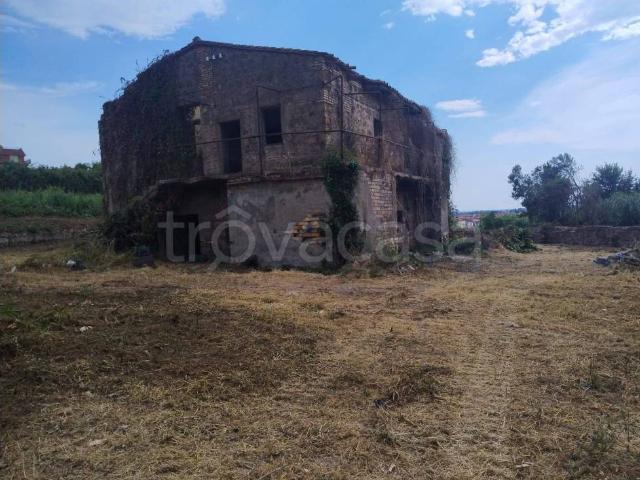 Rustico/casale/corte in vendita a Cerveteri via Settevene Palo