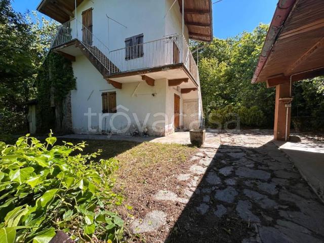 Rustico/casale/corte in vendita a Chiusa di Pesio via castello mirabello, 7