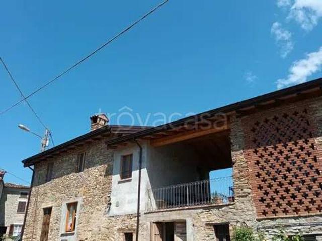 Rustico/casale/corte in vendita a Colli Verdi