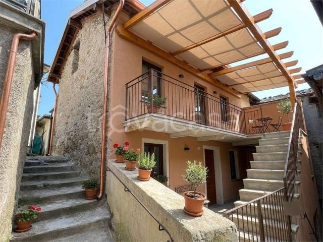 Rustico/casale/corte in vendita a Cossogno