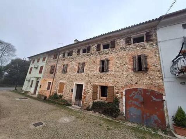 Rustico/casale/corte in vendita a Crocetta del Montello