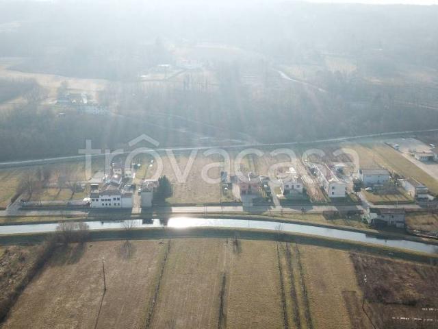 Rustico/casale/corte in vendita a Crocetta del Montello via Francesco Baracca, 43, Ciano