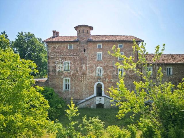 Rustico/casale/corte in vendita a Dusino San Michele via al Castello, 4