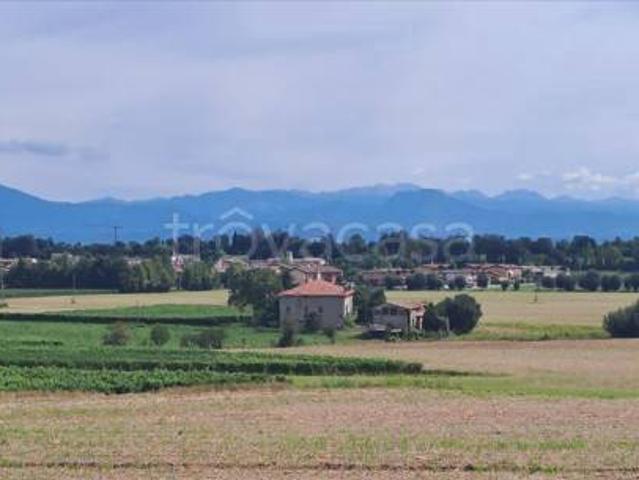 Rustico/casale/corte in vendita a Desenzano del Garda, Desenzano del Garda