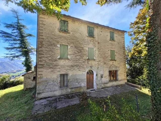 Rustico/casale/corte in vendita a Dovadola via Monte Trebbio