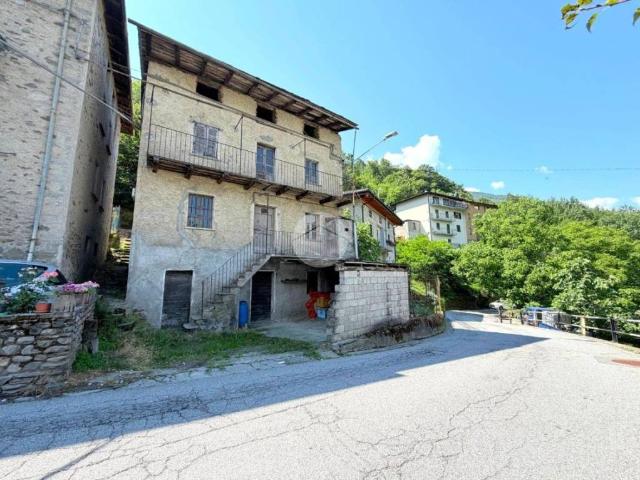 Rustico/casale/corte in vendita a Faedo Valtellino via Scenini, 21