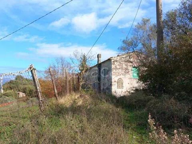 Rustico/casale/corte in vendita a Fivizzano