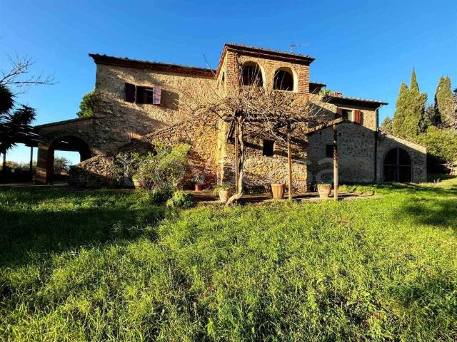 Rustico/casale/corte in vendita a Guardistallo