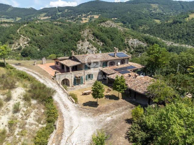 Rustico/Casale/Corte in vendita a Gubbio