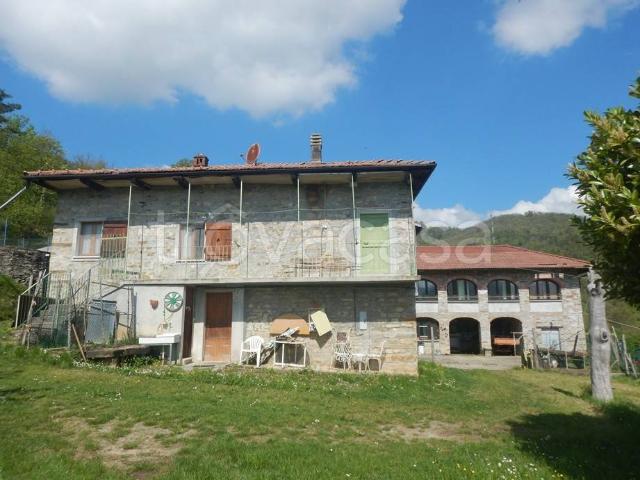 Rustico/casale/corte in vendita a Gorzegno