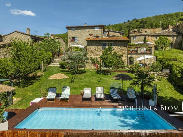 Rustico/casale/corte in vendita a Greve in Chianti