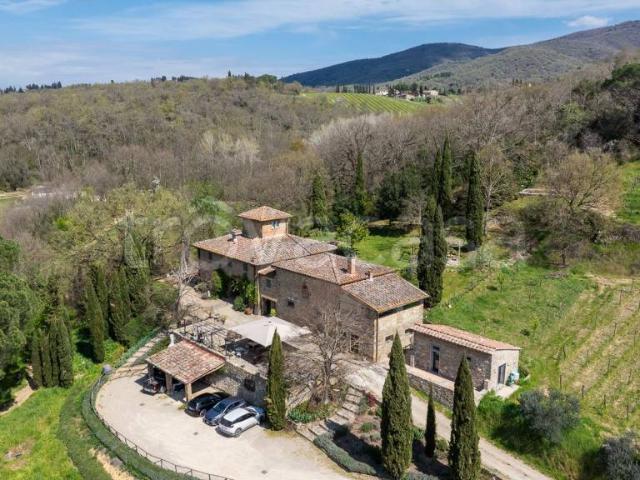 Rustico/casale/corte in vendita a Greve in Chianti