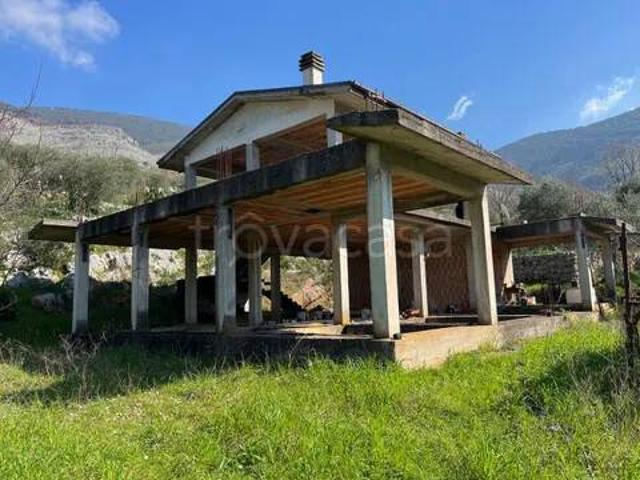 Rustico/casale/corte in vendita a Itri