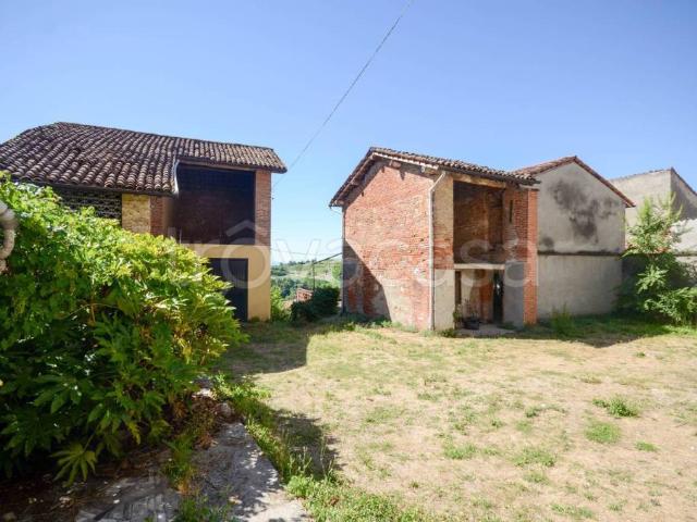 Rustico/casale/corte in vendita a Lu e Cuccaro Monferrato piazza Generale Gherzi