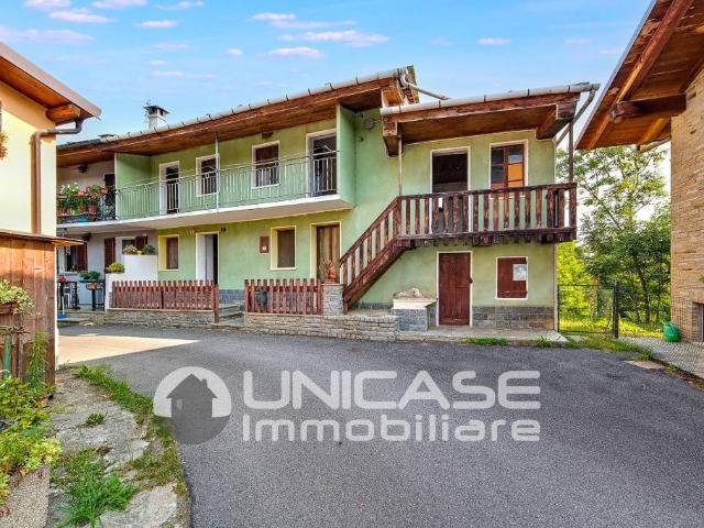 Rustico/casale/corte in vendita a Bagnolo Piemonte via Scuole Nuove, 6, Villaro