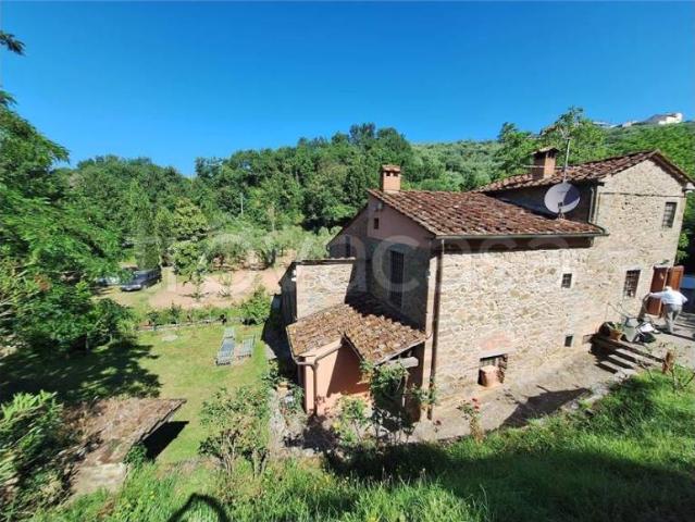 Rustico/casale/corte in vendita a Larciano
