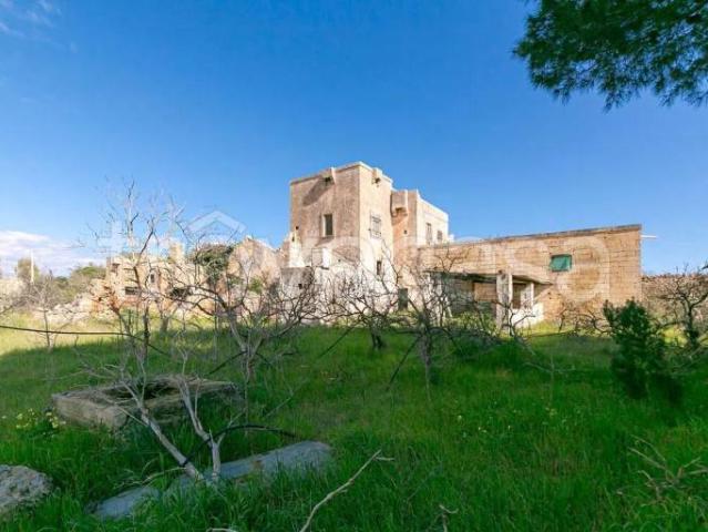 Rustico/casale/corte in vendita a Lecce, Caracci