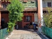 Rustico/casale/corte in vendita a Palazzo Pignano via Pandino