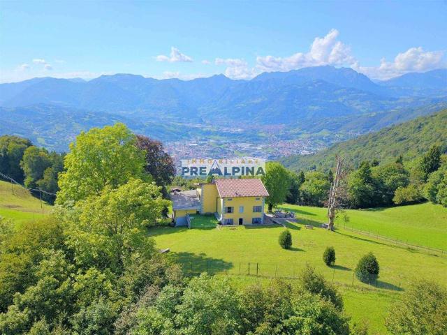 Rustico/casale/corte in vendita a Peia