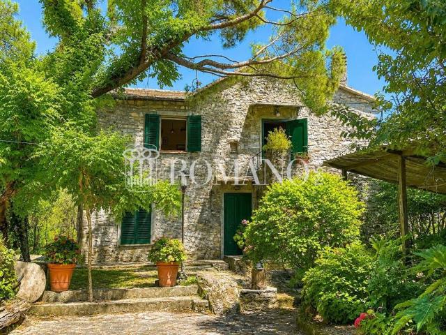 Rustico/casale/corte in vendita a Rapallo via San Tomaso, 17, Santa Maria del Campo San Massimo