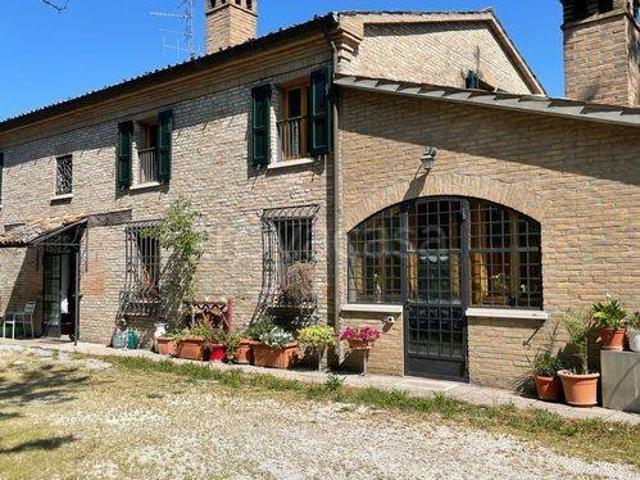Rustico/casale/corte in vendita a Ravenna via Dismano, Santo Stefano Gambellara