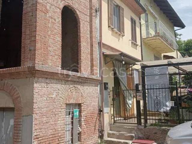 Rustico/casale/corte in vendita a Redavalle via Calcababbio No Number
