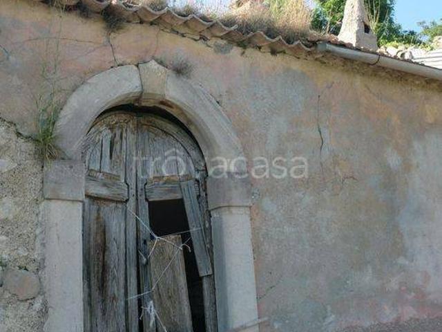 Rustico/casale/corte in vendita a Rocchetta a Volturno corso Risorgimento
