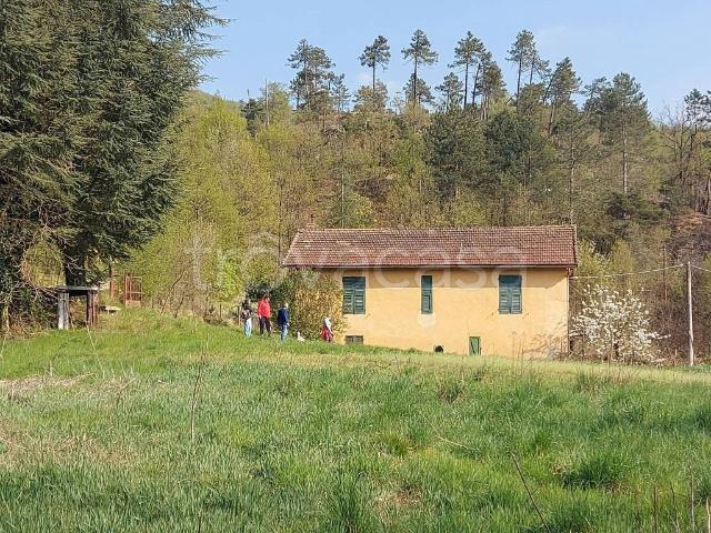 Rustico/casale/corte in vendita a Rossiglione