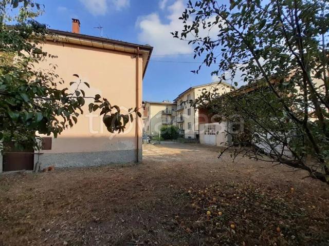Rustico/casale/corte in vendita a Stradella