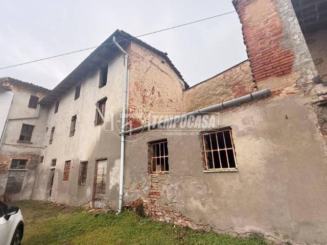 Rustico/casale/corte in vendita a Stradella