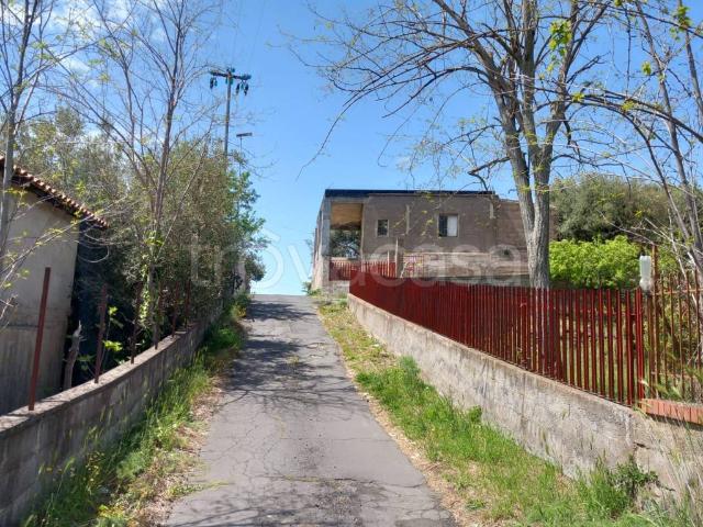 Rustico/casale/corte in vendita a Santa Maria di Licodia strada Serafica