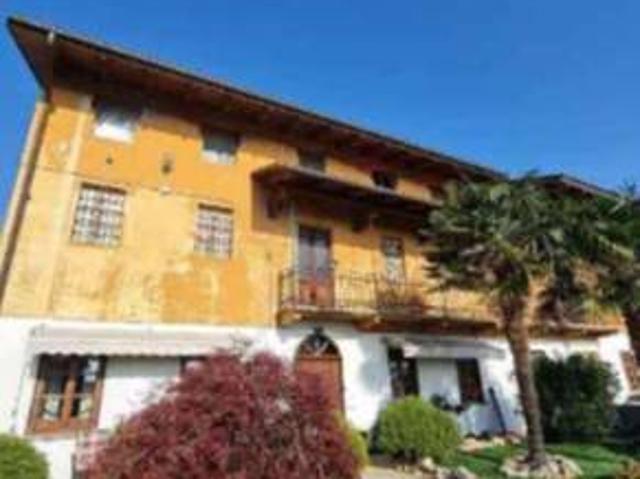 Rustico/casale/corte in vendita a Santhià
