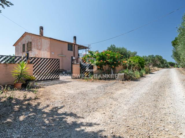Rustico/Casale/Corte in vendita a Tarquinia, Campagna