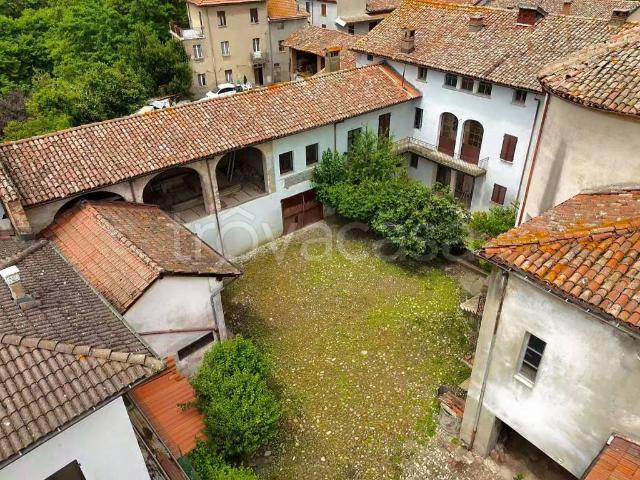 Rustico/casale/corte in vendita a Tortona via del Castello, Castellar Ponzano