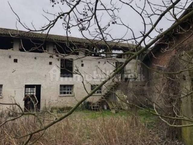 Rustico/casale/corte in vendita a Trivignano Udinese via Udine, 35