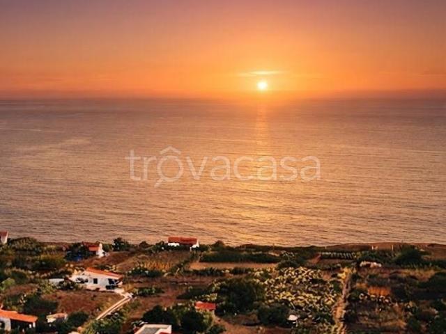 Rustico/casale/corte in vendita a Ustica